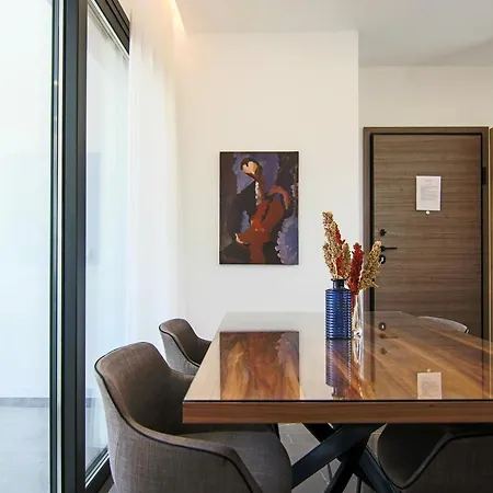 Phaedrus Living: View Anna 101 Limisso