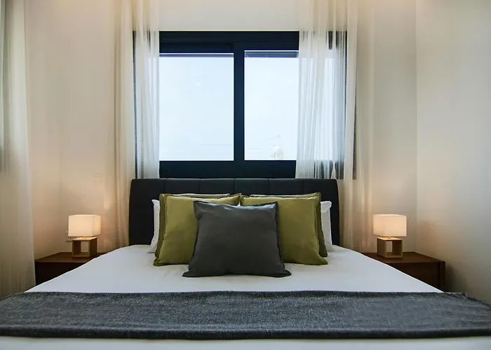 Phaedrus Living: View Anna 101 Lägenhet