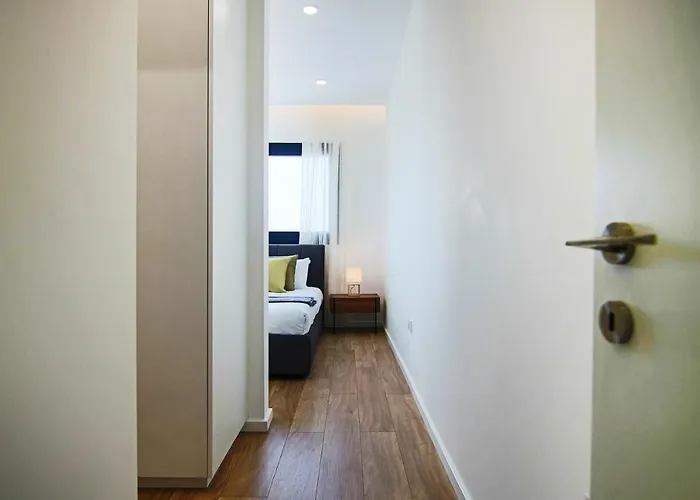 Phaedrus Living: View Anna 101 Lägenhet *