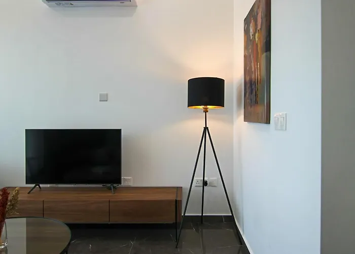 Phaedrus Living: View Anna 101 Lägenhet *