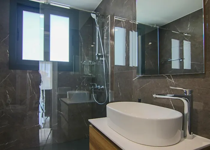 Phaedrus Living: View Anna 101 Lägenhet